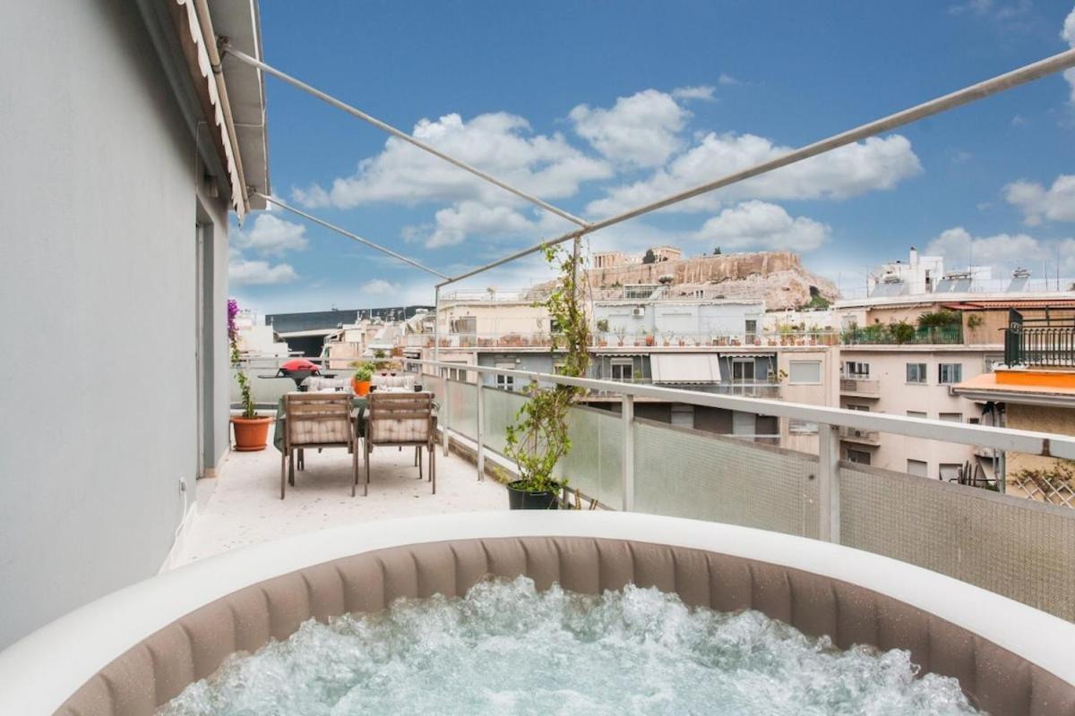 Lovely Apt W/Heated Jacuzzi &Full Acropolis View Athén Kültér fotó